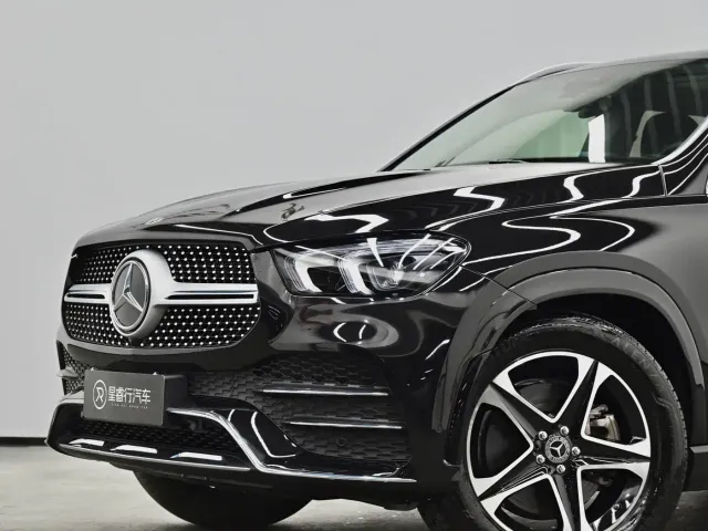 Mercedes-Benz GLE-Class — Фото автомобиля 10