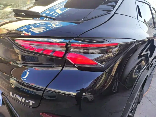 Changan UNI-T — Фото автомобиля 7