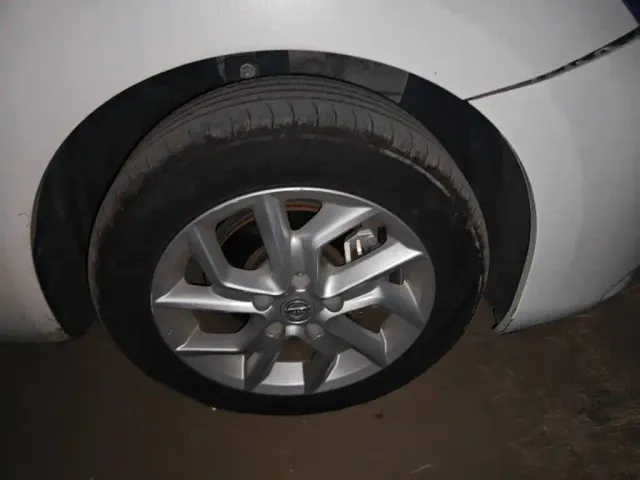 Nissan Tiida 2021 1.6L CVT Cool Edition — Фото автомобиля 24