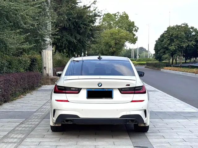 BMW 3 Series — Фото автомобиля 3
