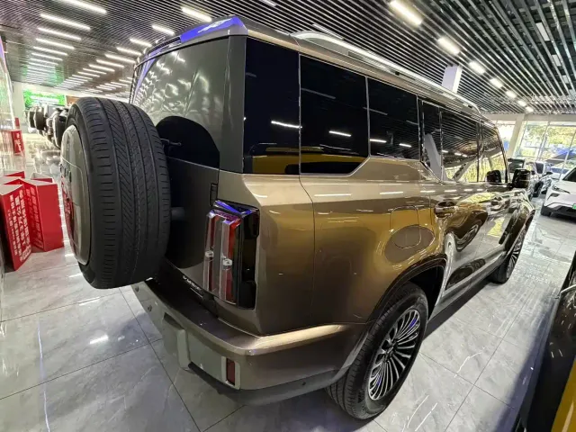 Haval Great Wall H10 — Фото автомобиля 9