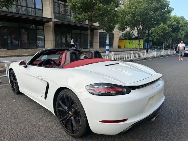 Porsche 718 — Фото автомобиля 10