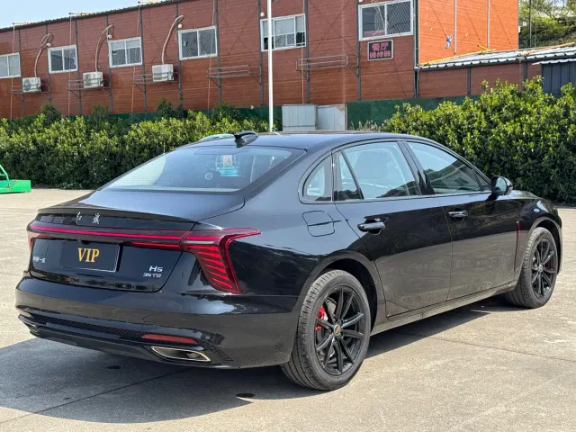 Hongqi H5 — Фото автомобиля 14