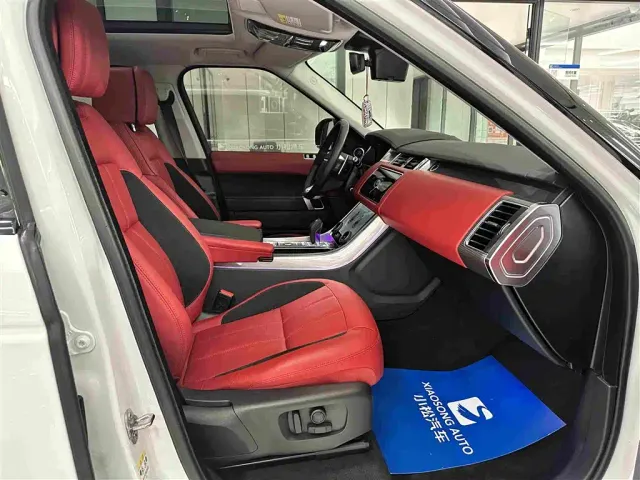 Land Rover Range Rover Sport — Фото автомобиля 17