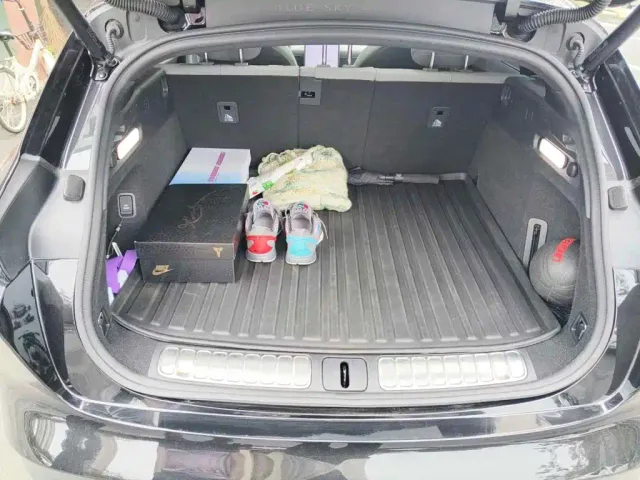 NIO NIO ET5T 2024 75kWh Touring — Фото автомобиля 5