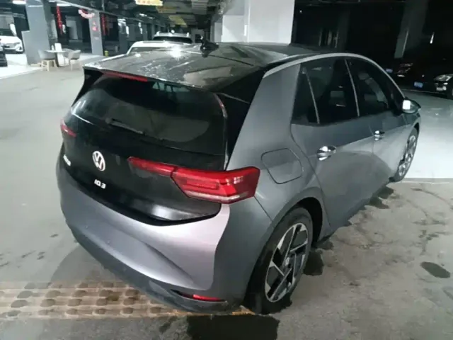 Volkswagen ID.3 — Фото автомобиля 6