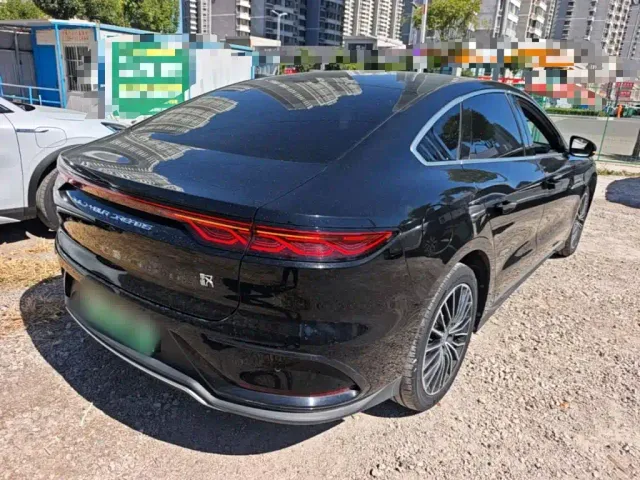 BYD Han — Фото автомобиля 6