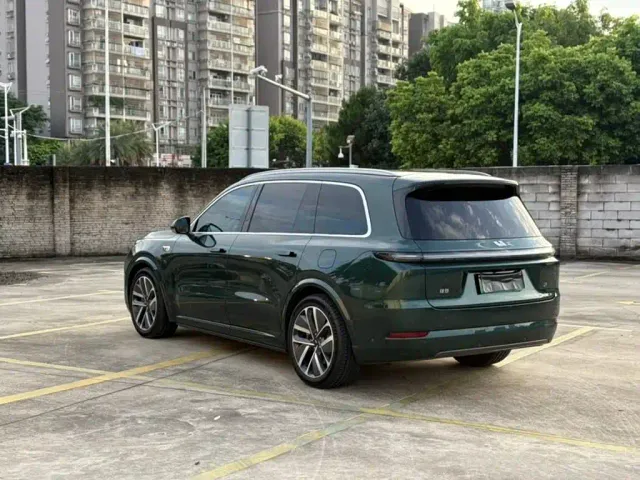 Li Auto L9 — Фото автомобиля 6