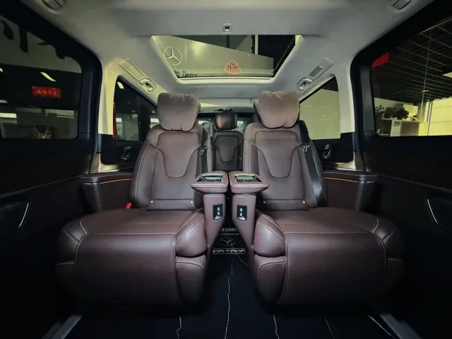 Mercedes-Benz V-Class — Фото автомобиля 8