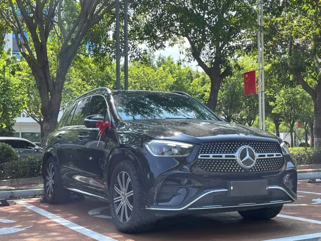 Mercedes-Benz GLE-Class — Фото автомобиля 3