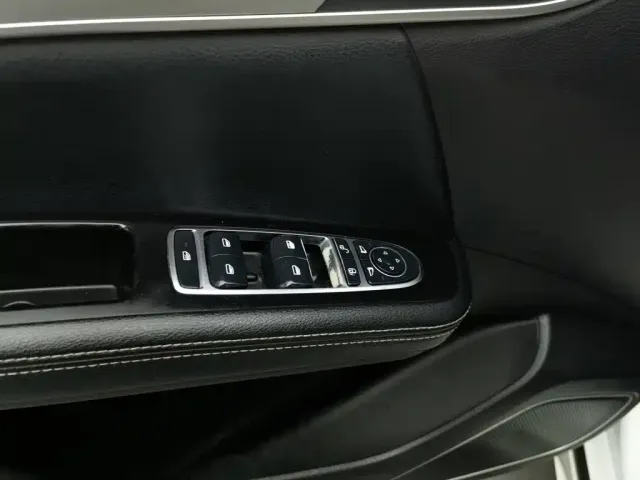 BYD Song MAX — Фото автомобиля 9