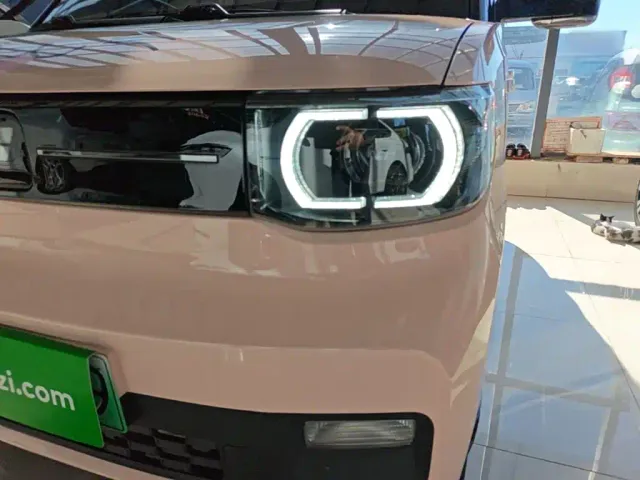 Wuling Hongguang Mini EV — Фото автомобиля 23