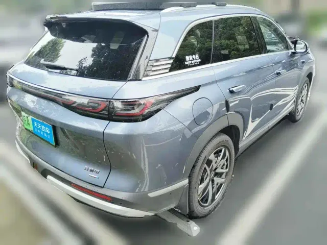 BYD Hai Shi 07 DM-i — Фото автомобиля 2