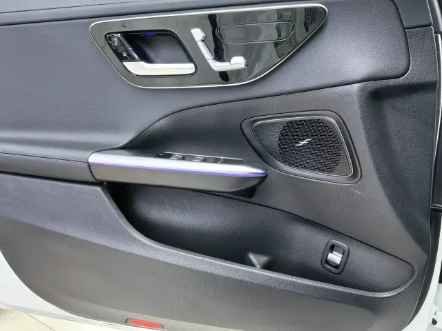 Mercedes-Benz C-Class — Фото автомобиля 9