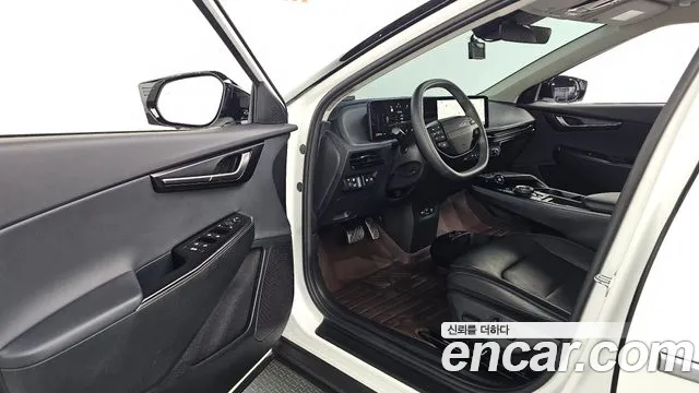 Kia EV6 New — Фото автомобиля 15