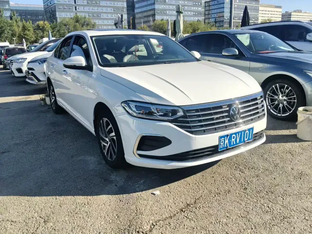 Volkswagen Lavida — Фото автомобиля 2
