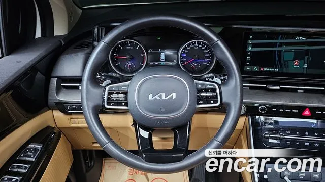 Kia Carnival Generation 4 — Фото автомобиля 12