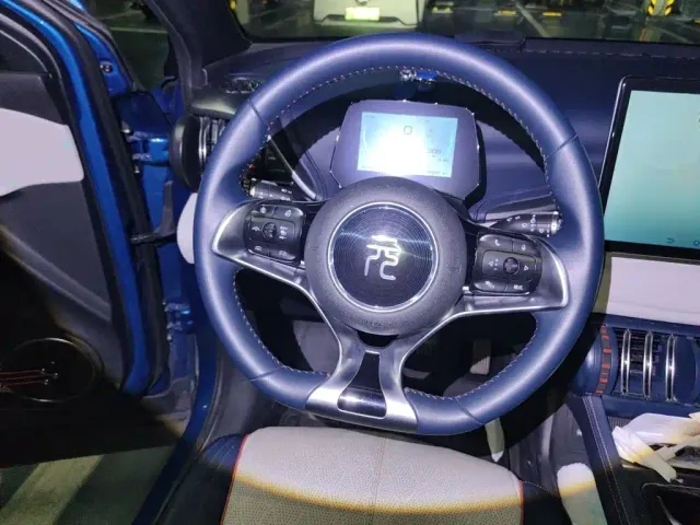BYD Yuan PLUS — Фото автомобиля 11