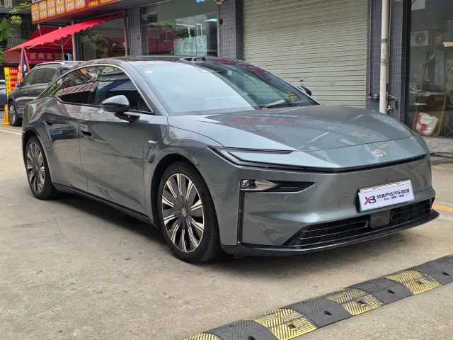 Toyota BoZhi 7 — Фото автомобиля 3