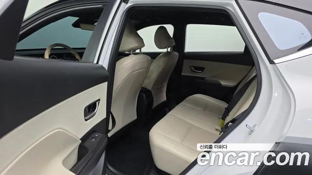 Hyundai Kona — Фото автомобиля 22