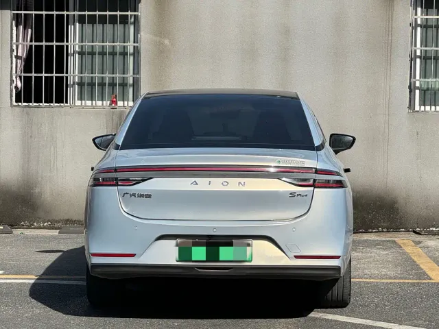 GAC Aion S Plus — Фото автомобиля 7