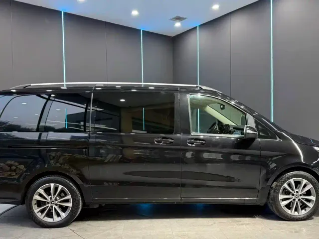 Mercedes-Benz V-Class — Фото автомобиля 4