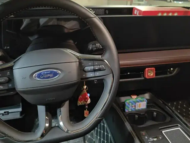 Ford Mondeo — Фото автомобиля 12