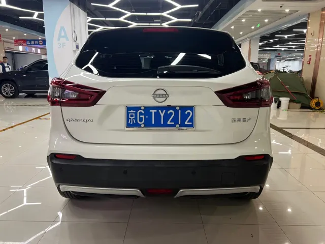 Nissan Qashqai — Фото автомобиля 8