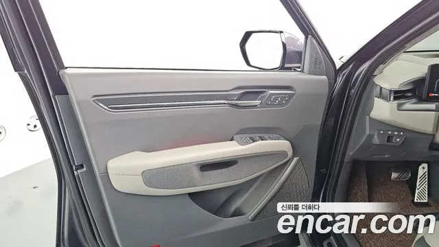 Kia EV9 — Фото автомобиля 13