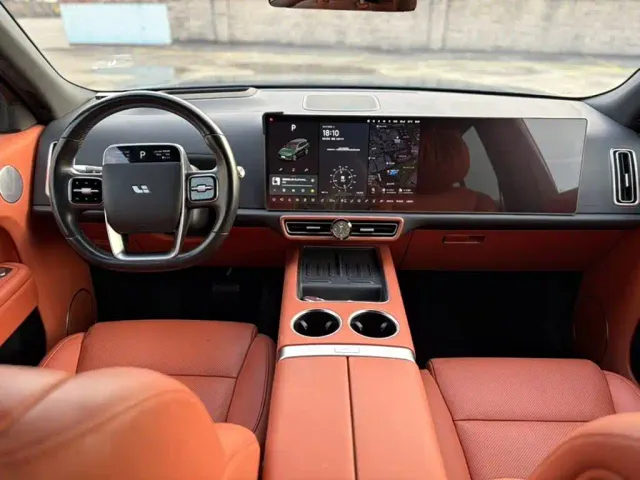 Li Auto L9 — Фото автомобиля 9