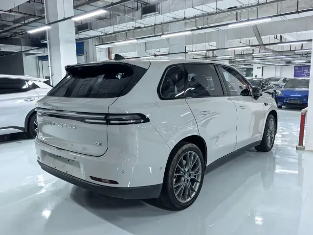 Leapmotor C10 — Фото автомобиля 7