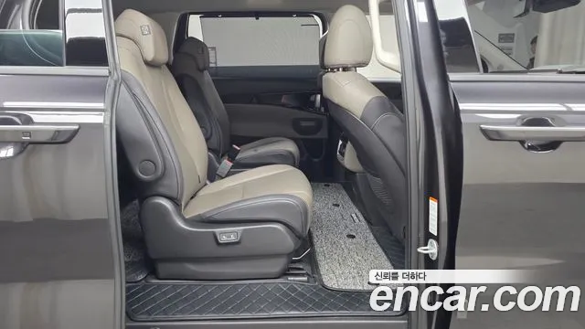 Kia Carnival 4th Gen — Фото автомобиля 17
