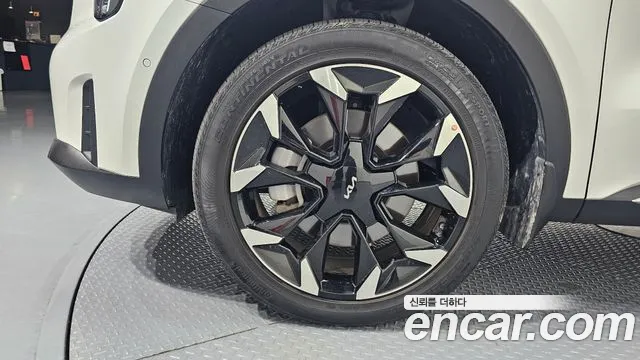 Kia Sorento Новый Sorento 4 поколение Бензин 2.5T 2WD — Фото автомобиля 5