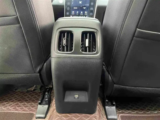 Hyundai Tucson — Фото автомобиля 10