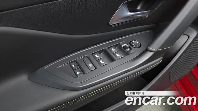Peugeot 308 — Фото автомобиля 27