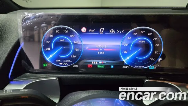 Mercedes-Benz EQB X243 — Фото автомобиля 16