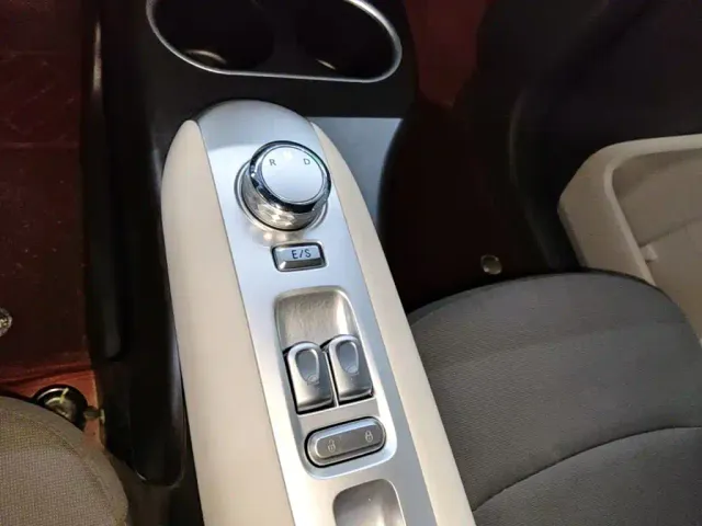 Changan Lumin — Фото автомобиля 13