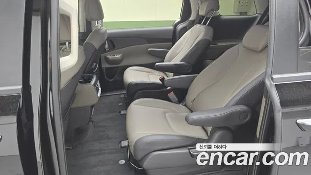 Kia Carnival 4th Gen — Фото автомобиля 12