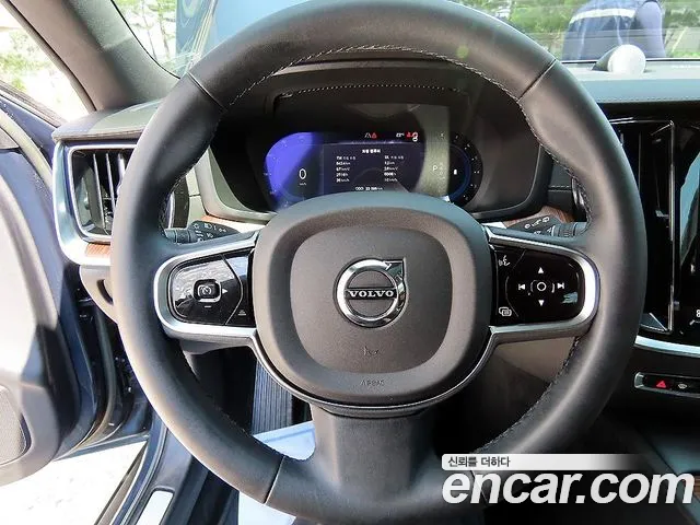 Вольво V60 V60 Cross Country 2 поколение B5 Ultimate AWD — Фото автомобиля 8