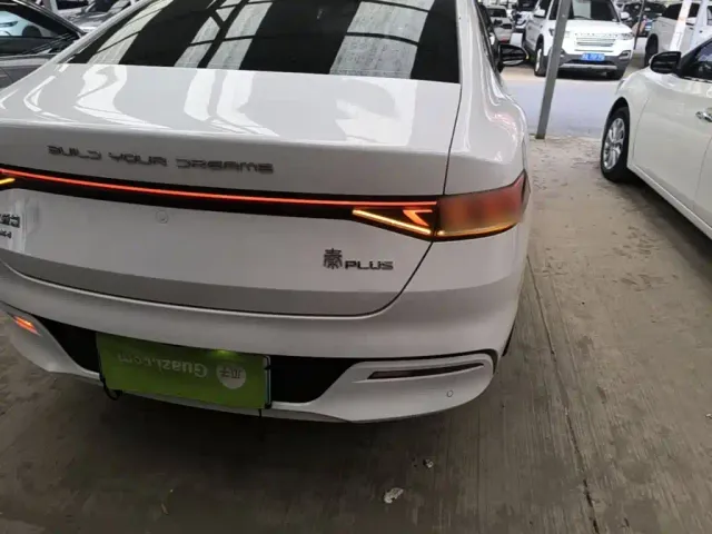 BYD Qin PLUS — Фото автомобиля 7