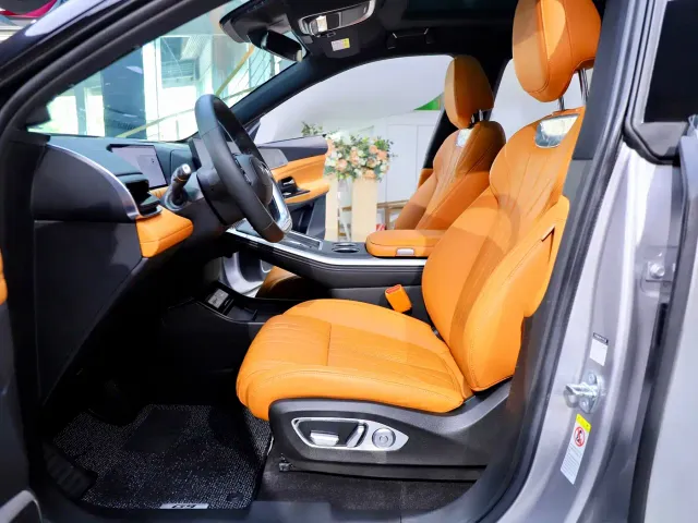 Xpeng G9 — Фото автомобиля 10