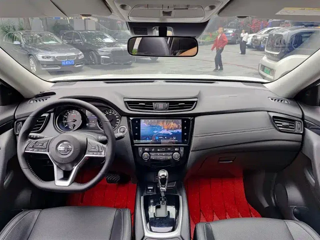 Nissan X-Trail — Фото автомобиля 10