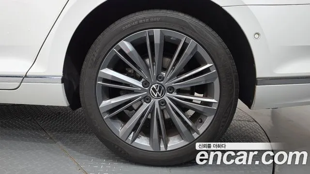Volkswagen Passat GT(B8) — Фото автомобиля 6