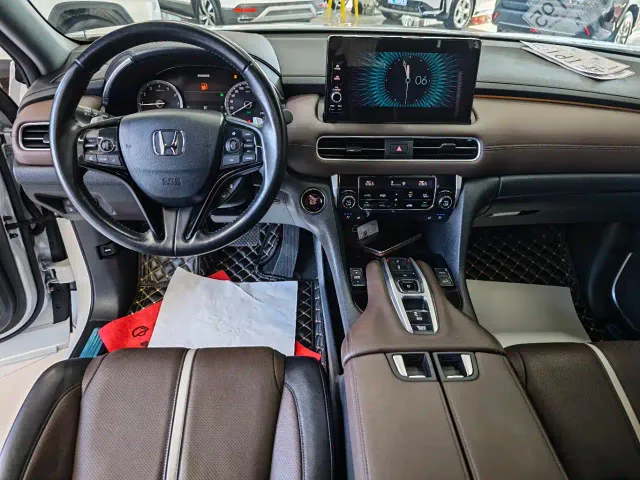 Honda UR-V — Фото автомобиля 5