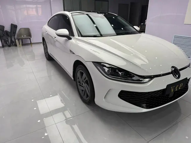 Volkswagen Lamando — Фото автомобиля 5