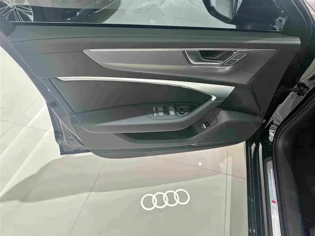 Audi A6L — Фото автомобиля 6