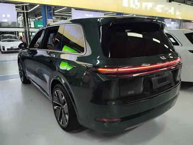 Li Auto L9 — Фото автомобиля 4