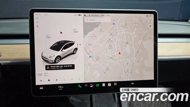 Tesla Model Y — Фото автомобиля 26