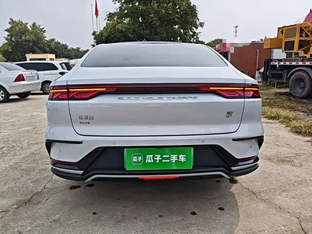 BYD Han — Фото автомобиля 5