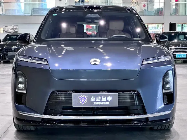 Nio ES8 — Фото автомобиля 2
